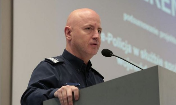 Bez "bagażu PRL-owskiego"