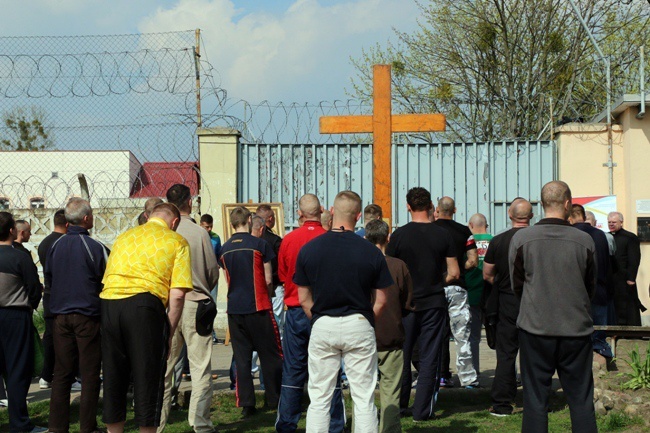 Symbole ŚDM w więzieniu