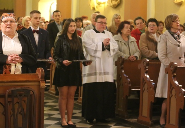 Znaki Bożego Miłosierdzia u NMP Wspomożenia Wiernych w Dziedzicach