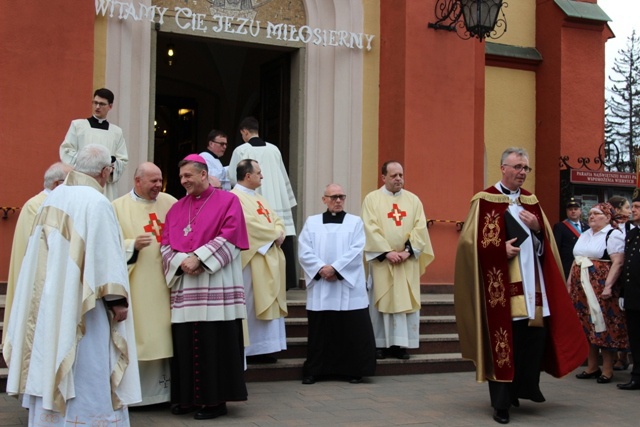 Znaki Bożego Miłosierdzia u NMP Wspomożenia Wiernych w Dziedzicach