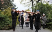 Symbole ŚDM w świetlicy "Tobiaszki" i kościele św. Antoniego