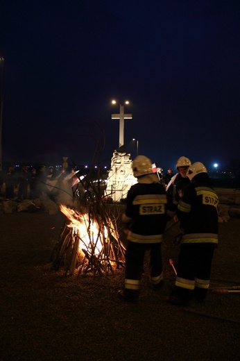 Chrzcielna watra na Campus Misericordiae