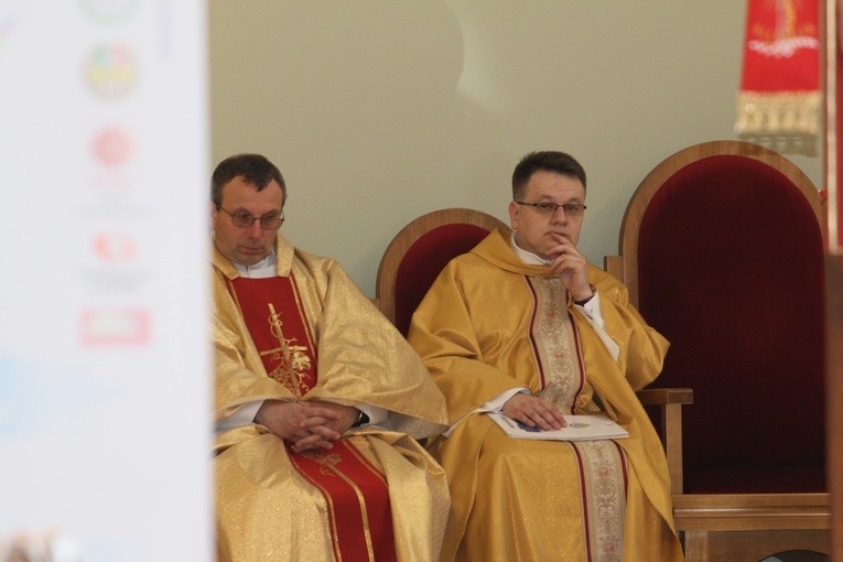 Msza św. rozpoczynająca piłkarskie mistrzostwa ministrantów archidiecezji lubelskiej. 