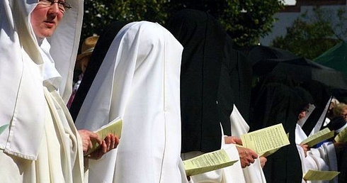 Pięć dni w klauzurze