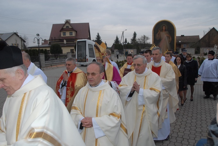 Nawiedzenie w parafii Miłosierdzia Bożego w Woli Rzędzińskiej