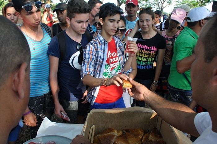 Pascua Juveniles na Kubie