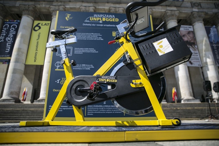 Oszczędzaj prąd z Reni Jusis