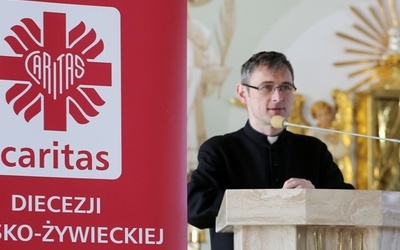 Ks. Robert Kasprowski, dyrektor diecezjalnej Caritas