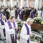 Pogrzeb wizjonerki Władysławy Papis