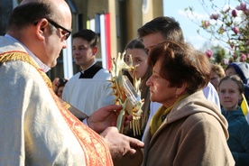 Wierni z czcią powitali obraz i relikwie apostołów Bożego Miłosierdzia