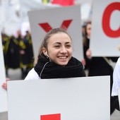 Co roku w warszawskim marszu pro-life uczestniczy kilka tysięcy osób