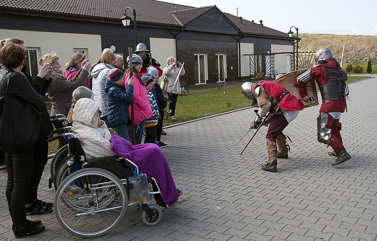 Rycerze w hospicjum