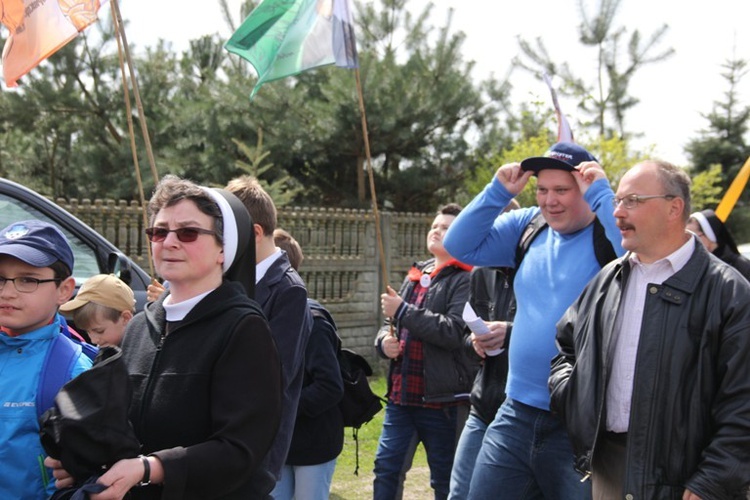 Pielgrzymka z Roszkowej Woli do Żdżar w 27. rocznicę beatyfikacji Franciszki Siedliskiej