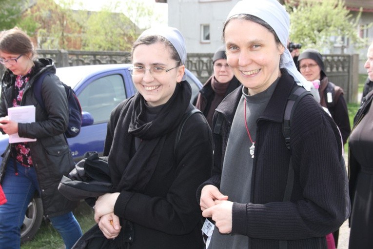 Pielgrzymka z Roszkowej Woli do Żdżar w 27. rocznicę beatyfikacji Franciszki Siedliskiej