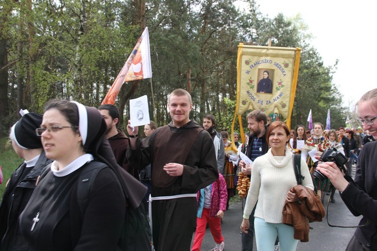 Pielgrzymka z Roszkowej Woli do Żdżar w 27. rocznicę beatyfikacji Franciszki Siedliskiej