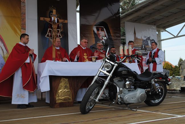 Do Matki Bożej na jednośladach