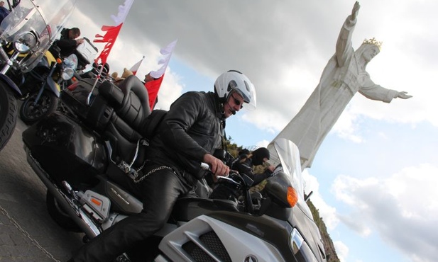 Jednośladem z błogosławieństwem