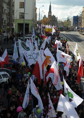 Kilkanaście tysięcy osób na XIV Marszu dla Życia