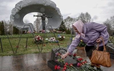 Rosja: Uczcili ofiary Czarnobyla