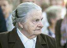 Władysława Papis  znana jako wizjonerka  z Siekierek. W latach 1943–1949 miała ukazywać się jej Maryja.