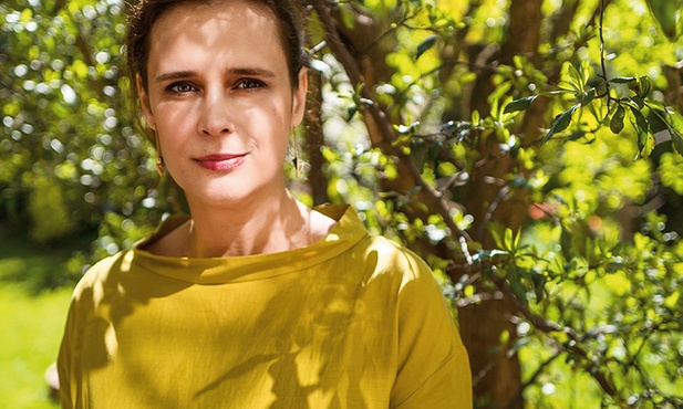 Ewa Gorzelak-Dziduch, aktorka filmowa  i teatralna, mama trójki dzieci, prezes Fundacji „Nasze Dzieci” przy Klinice Onkologii  w IPCZD w Warszawie.