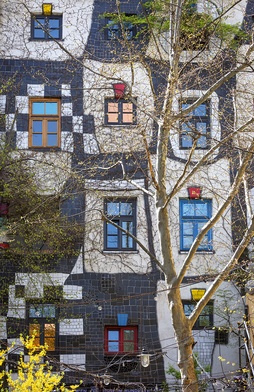 Hundertwasserhaus w Wiedniu.