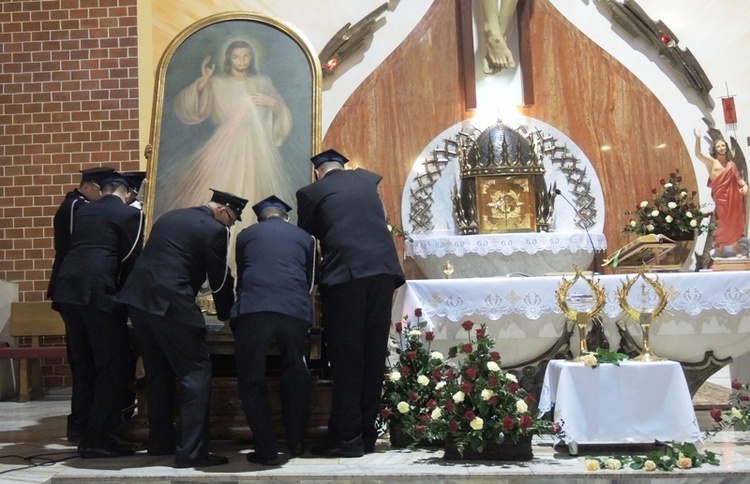 Znaki Bożego Miłosierdzia na Leszczynach