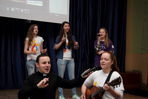 Projekt edukacyjny z religii w Gimanzjum nr 2 w Łowiczu