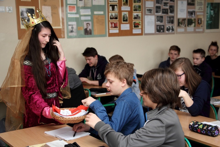 Projekt edukacyjny z religii w Gimanzjum nr 2 w Łowiczu