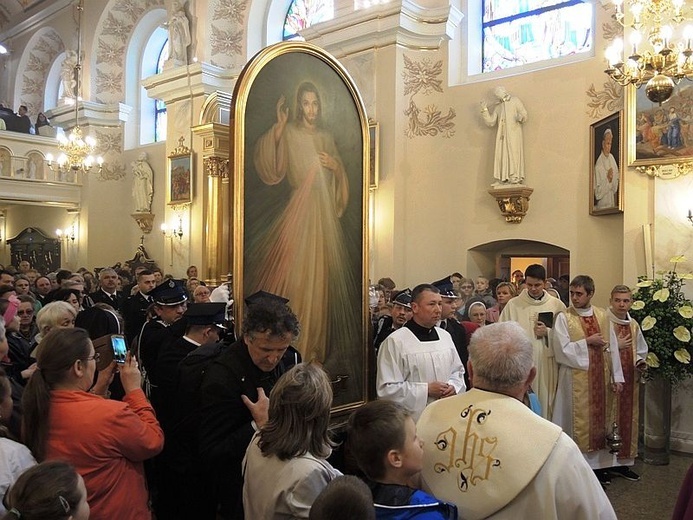 Znaki Bożego Miłosierdzia w Hałcnowie