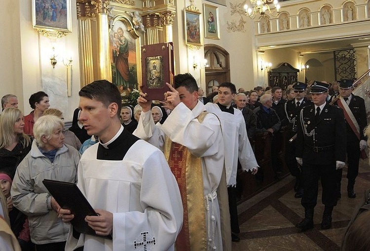 Znaki Bożego Miłosierdzia w Hałcnowie