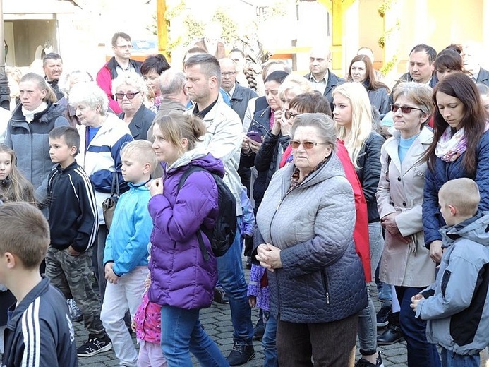 Znaki Bożego Miłosierdzia w Hałcnowie