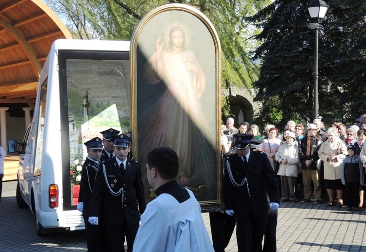 Znaki Bożego Miłosierdzia w Hałcnowie