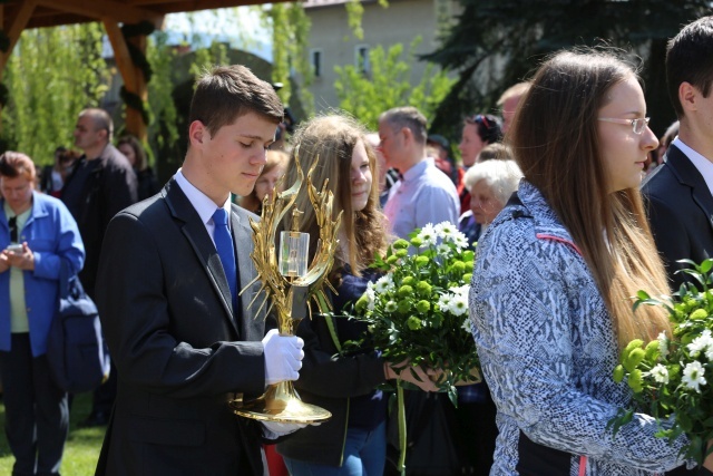 Msza św. dla pielgrzymów łagiewnickich - Hałcnów 2016