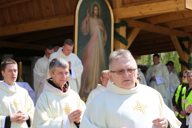 Msza św. dla pielgrzymów łagiewnickich - Hałcnów 2016