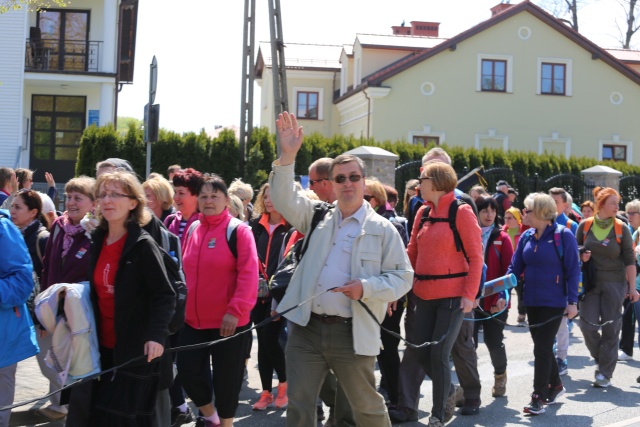 IV pielgrzymka do Łagiewnik wyrusza z Hałcnowa - cz. I