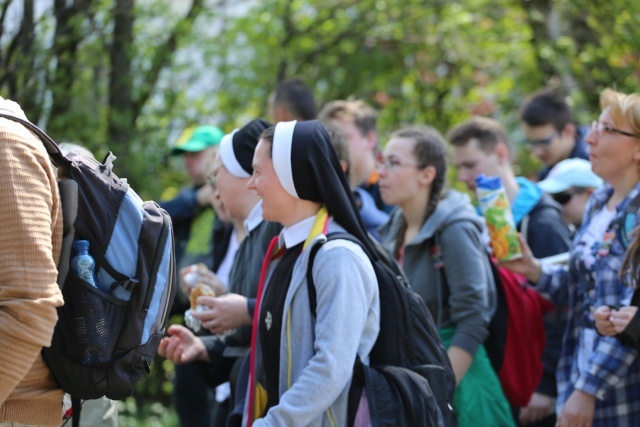 IV pielgrzymka do Łagiewnik wyrusza z Hałcnowa - cz. I