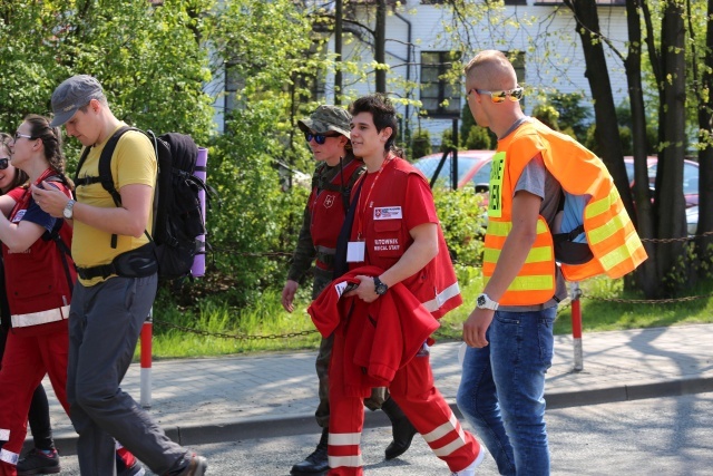 IV pielgrzymka do Łagiewnik wyrusza z Hałcnowa - cz. II