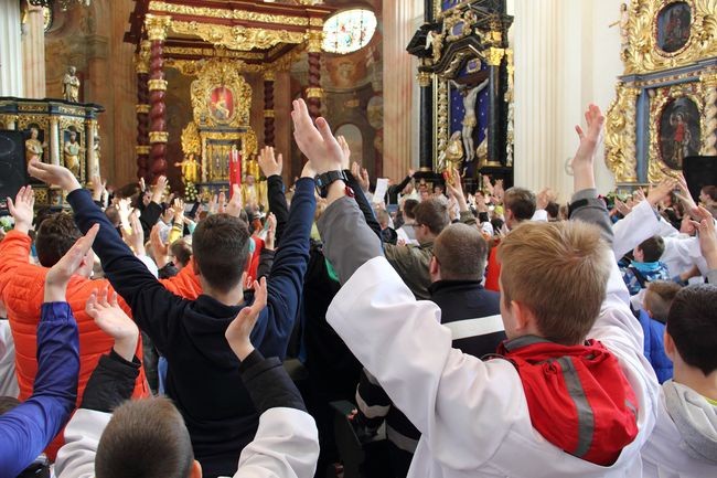 Diecezjalny Dzień Ministranta w Skrzatuszu. 