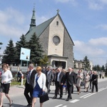 Parafia w Borzęcinie Dolnym ma 80 lat 