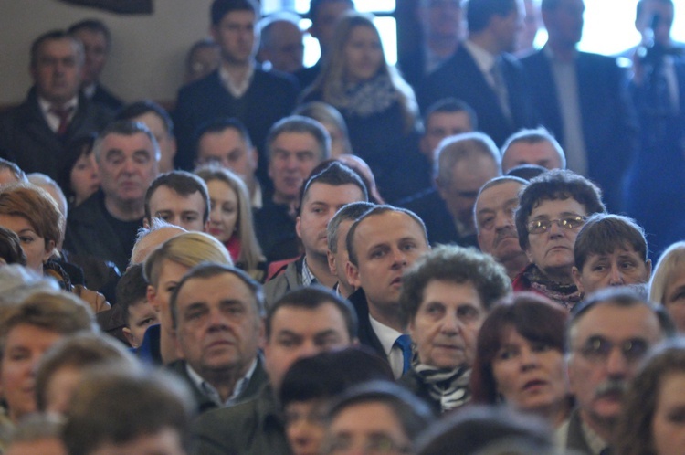 Parafia w Borzęcinie Dolnym ma 80 lat 