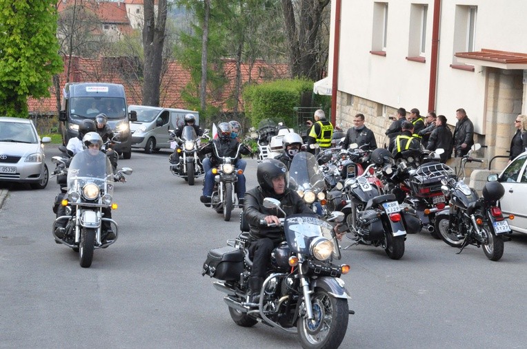 Znaki ŚDM w wiśnickim więzieniu