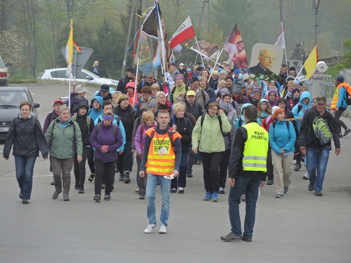 Na trasie 2. dnia - Łagiewniki 2016