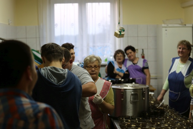 Królewskie powitanie pielgrzymów w Nidku