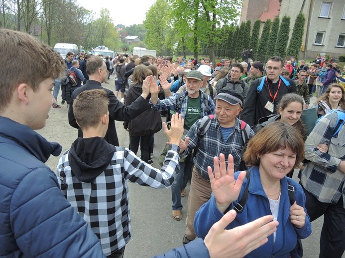Z Przytkowic przez Polankę Hallera i Radziszów