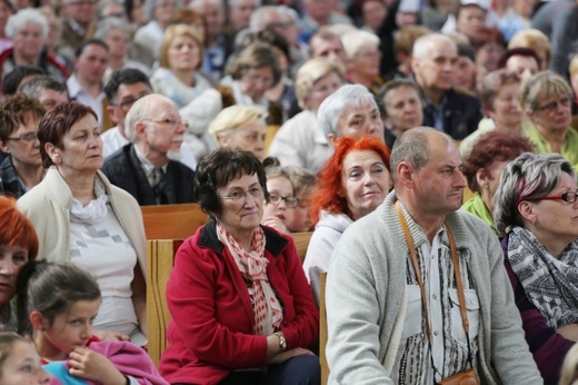 IV pielgrzymka z Hałcnowa dotarła do Łagiewnik - część druga