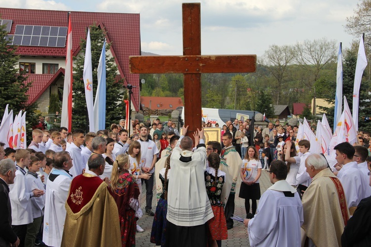 Symbole ŚDM w Kamienicy