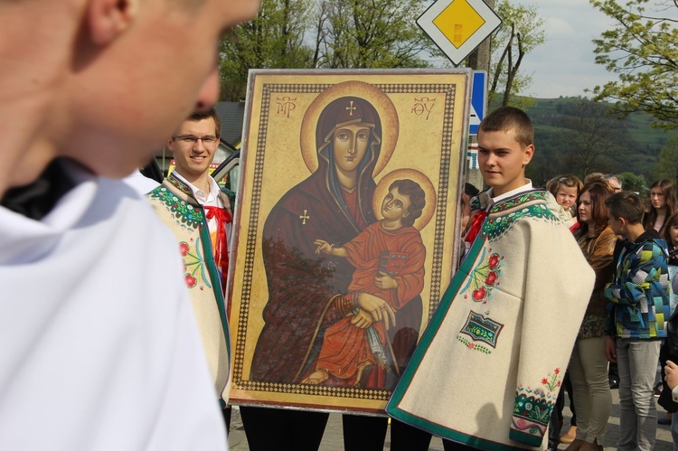 Symbole ŚDM w Kamienicy