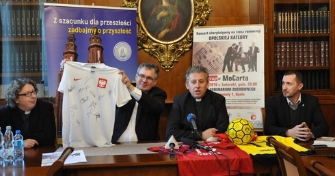 Grupa MoCarta zagra w Opolu dla katedry