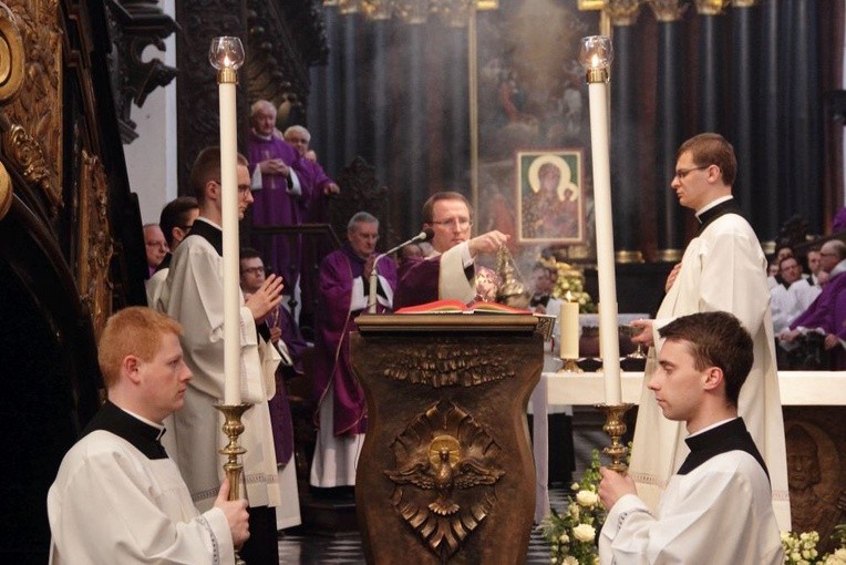 Modlitwa konsekrowanych za śp. abp. Tadeusza